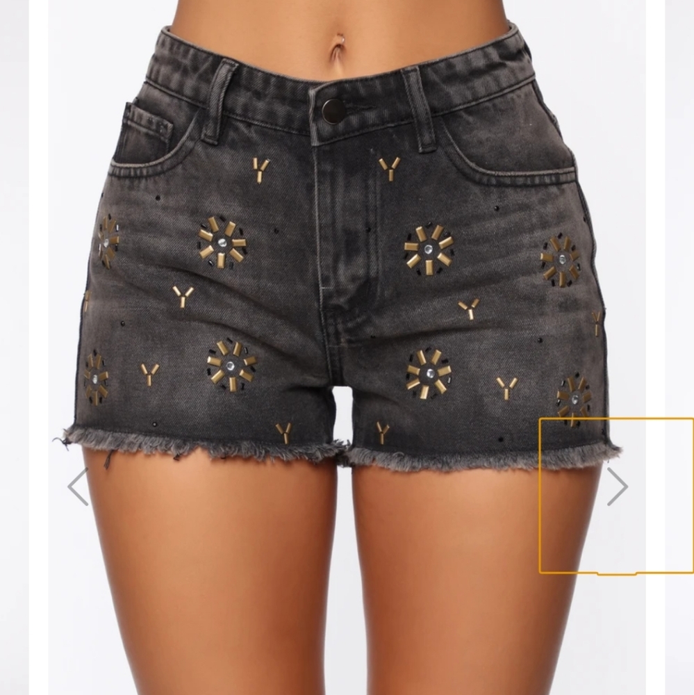 Fashion Nova - High Rise Shorts 15 (XL) NWT